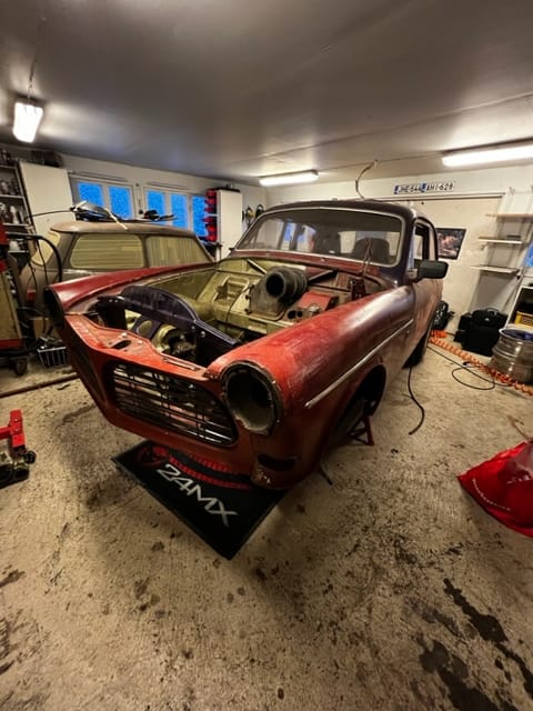 Volvo Amazon retromod project